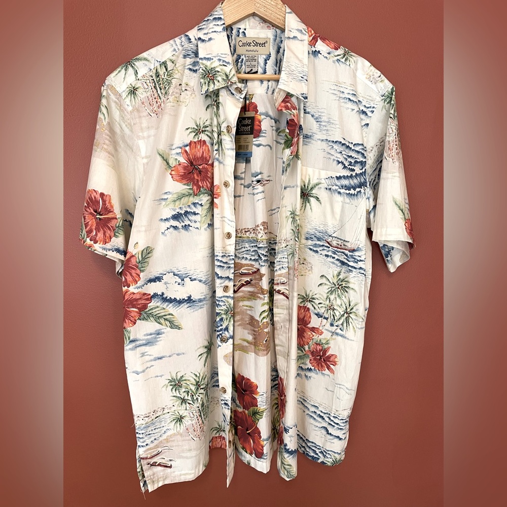 NWT Hawaiian shirt. Men’s large.